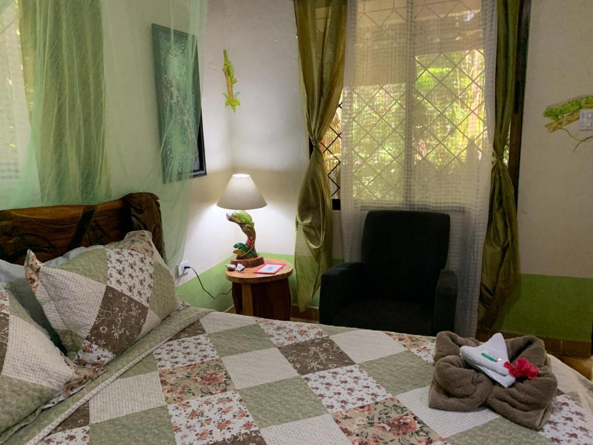 Cabinas Tito Кахуіта Екстер'єр фото